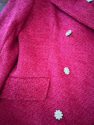 Abrigo Zara Fucsia Botones Joya