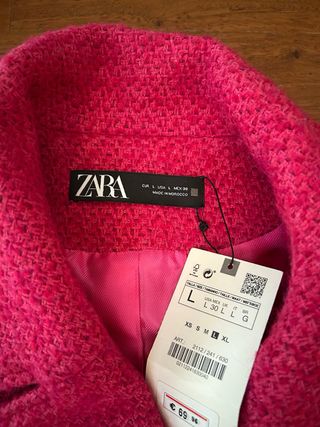 Abrigo Zara Fucsia Botones Joya
