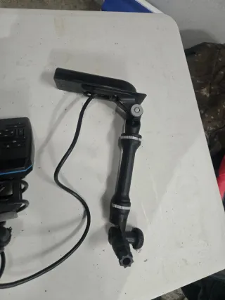 Sonda Garmin Striker Vivid 7SV + Transductor