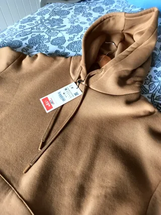 Sudadera Zara básica marrón