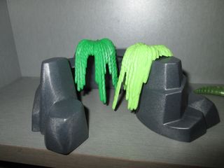 Playmobil Caimán con Roca y Vegetación