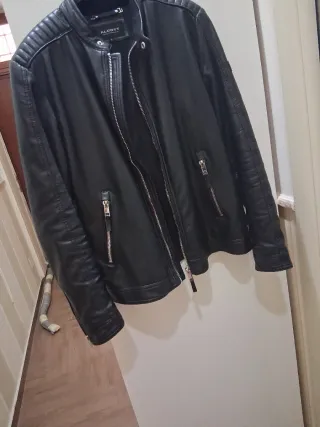 Bomber nero in pelle vintage con zip