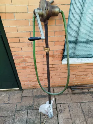 Bomba de trasvase mecánica manual