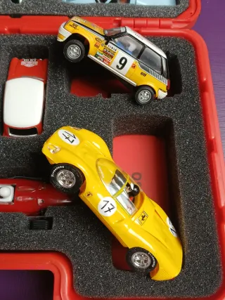 Maletín Scalextric Coches Míticos