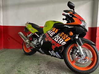 Honda CBR600 F4 (1999)