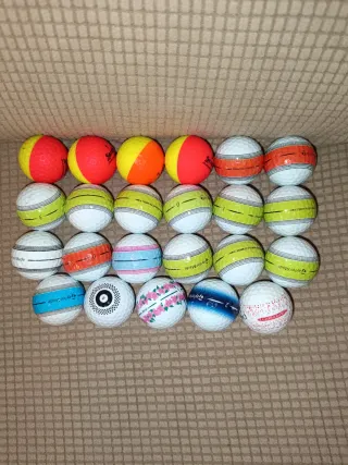 23 Bolas de Golf Variadas TaylorMade