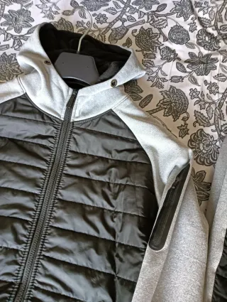 Conjunto deportivo Nike negro y gris