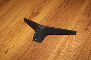 Patas de TV LG 49 una perfecta otra rota con pieza