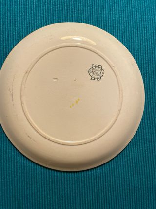 Pareja platos decorativos Creil & Montereau.