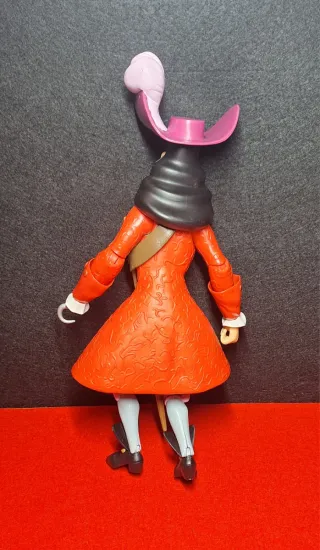 Muñeco villano Capitán Garfio peter pan Disney