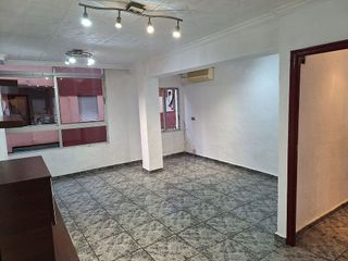 Piso en venta en Ciutat Fallera en Valencia