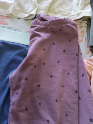 Lote Ropa Infantil: 2 Mallas, 2 Sudaderas, 2 Camis