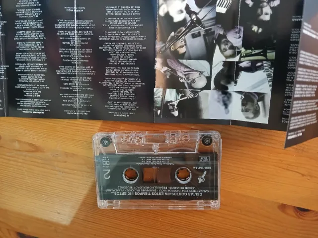 Cassette Celtas Cortos - En estos días inciertos..