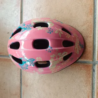 Casco bici niña flores rosa