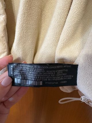 Piumino beige corto Pull&Bear