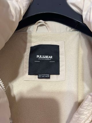 Piumino beige corto Pull&Bear