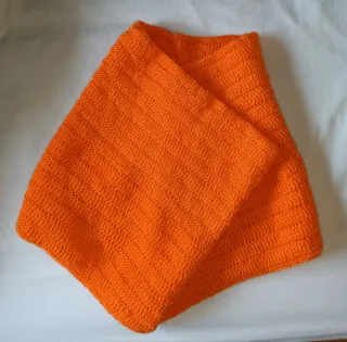 Bufanda tejida naranja