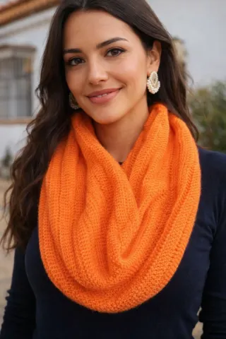 Bufanda tejida naranja
