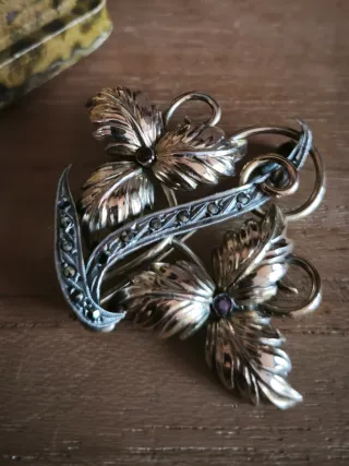 Broche antiguo plata y oro floral