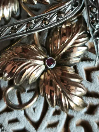 Broche antiguo plata y oro floral