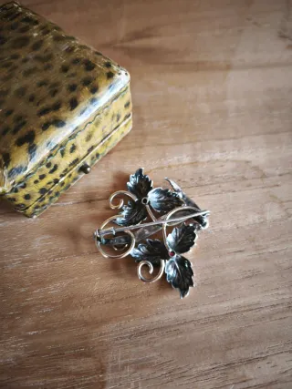 Broche antiguo plata y oro floral