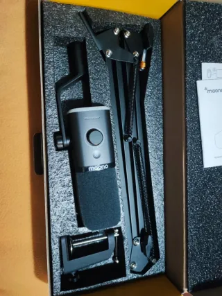 Micrófono Maono PD100W con brazo (nuevo)