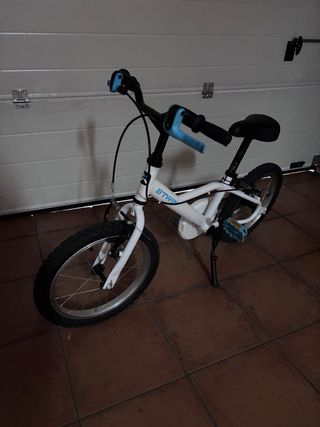 Bicicleta infantil blanca