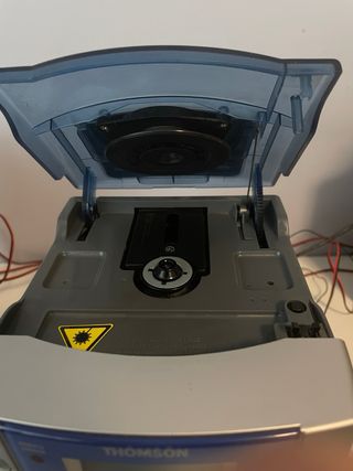 Radio CD y Cassette Thomson Azul y Plata