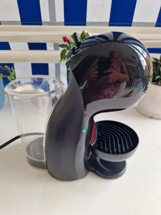 Cafetera Dolce Gusto Negra
