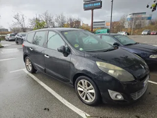 Renault Grand Scenic 2011