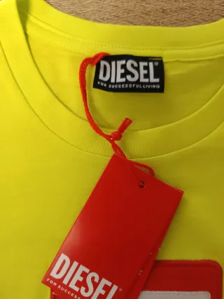 Camiseta Diesel Amarilla Logo