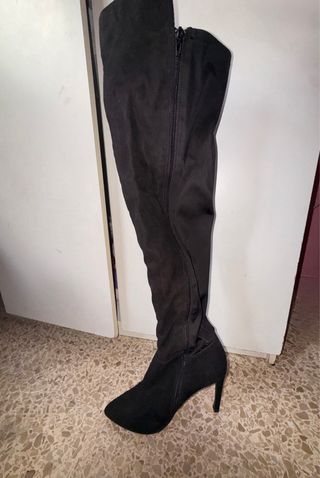 Botas altas tacón negro