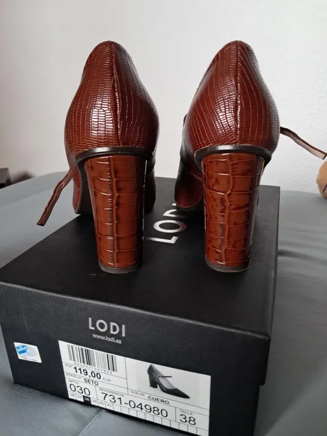 Zapatos Lodi Marrón Talla 38