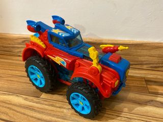 Camión Monster Roller con 2 Figuras