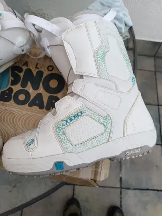 Botas Snowboard Mujer Blancas Número 39.    24.5cm