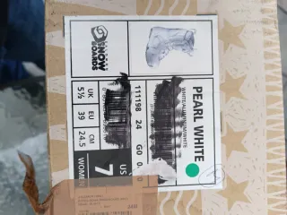 Botas Snowboard Mujer Blancas Número 39.    24.5cm