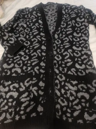 Abrigo de punto estampado leopardo