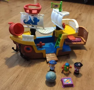 Barco Pirata Fisher Price con todos los accesorios
