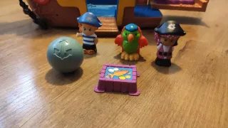 Barco Pirata Fisher Price con todos los accesorios