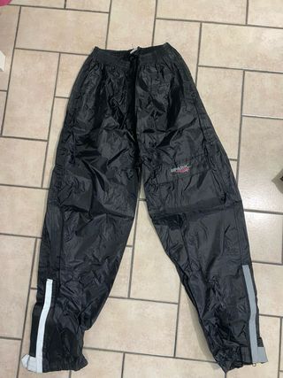 Spark tuta antipioggia professionale.