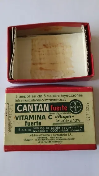 Caja antigua Cantan Fuerte Vitamina C Bayer
