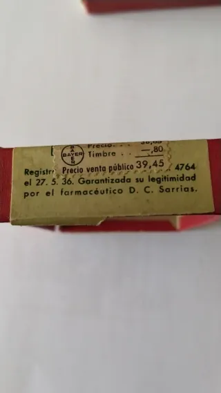 Caja antigua Cantan Fuerte Vitamina C Bayer