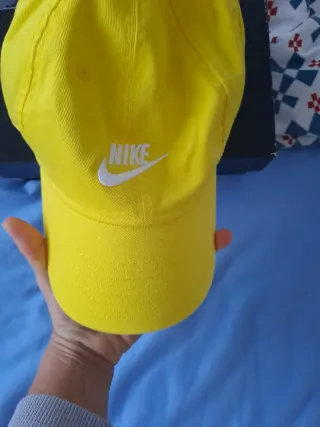 Gorra Nike Amarilla