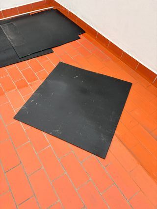 Loseta de caucho 1x1m Negra