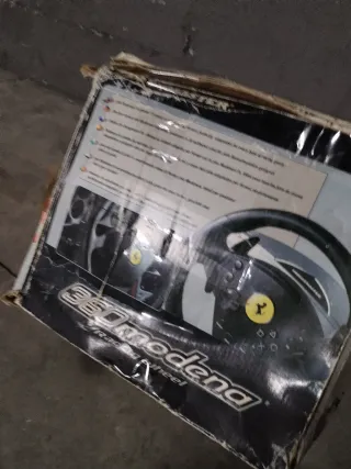 Volante Thrustmaster 360 Modena