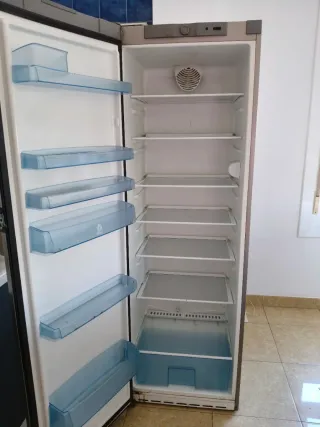 Frigorífico vertical Balay 3FCL1651