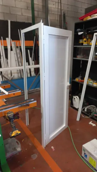 Reparación e instalación de ventanas y persianas