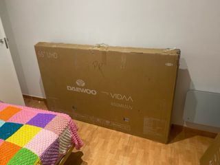 Daewoo 65 TV Pantalla Rota