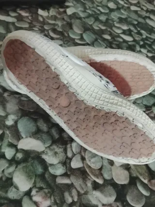 Zapatillas lona grises y crema