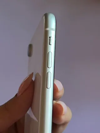 iPhone XR 64 GB Bianco - Molto curato
